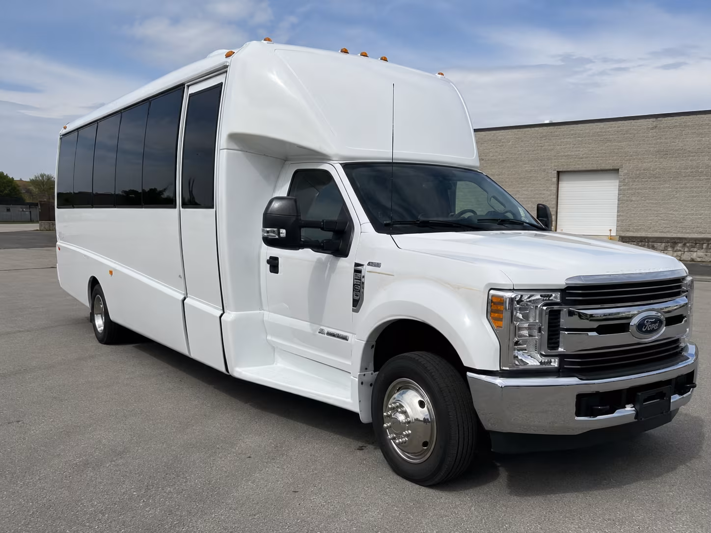 ontario bus rentals