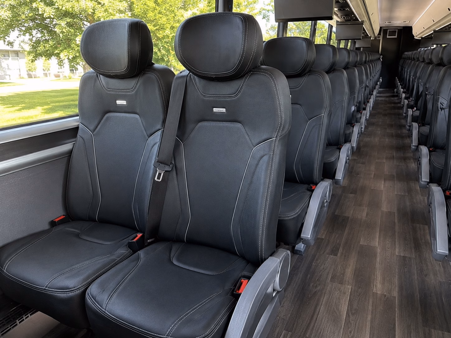 ontario charter a bus for your next ontario field trip
