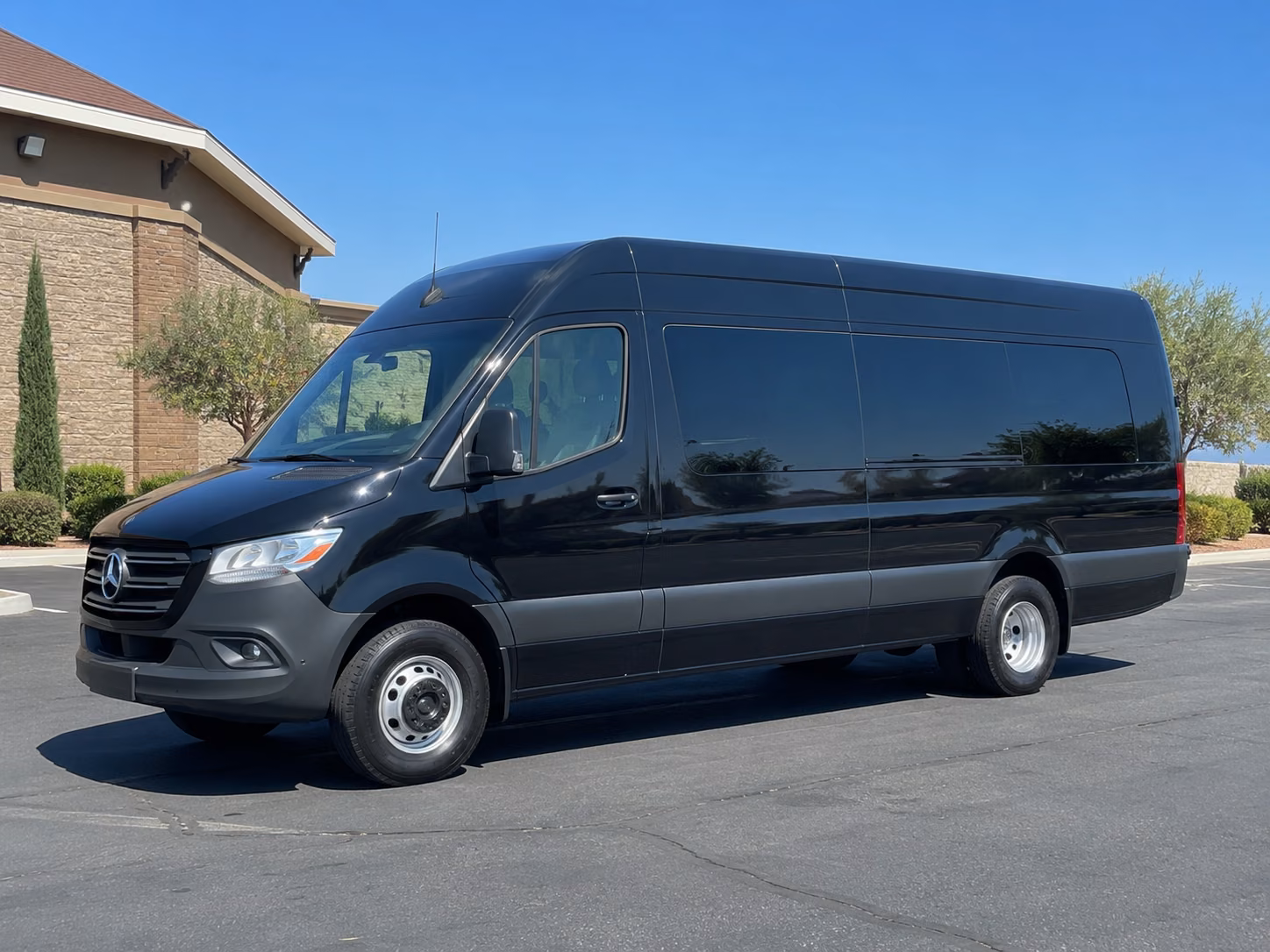 pasadena corporate shuttle buses for pasadena businesses
