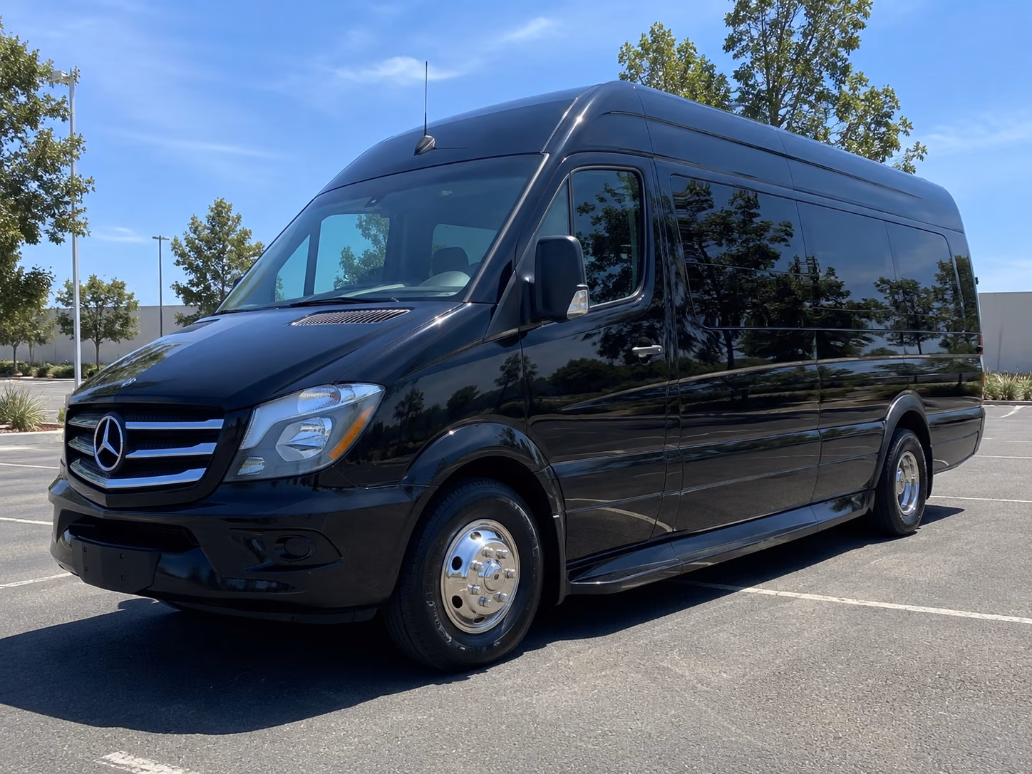 pomona easy pomona employee shuttle bus rentals