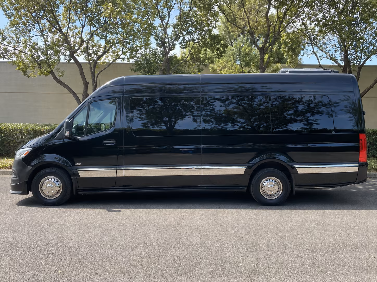 pomona plan transportation for your pomona sports team or fan group