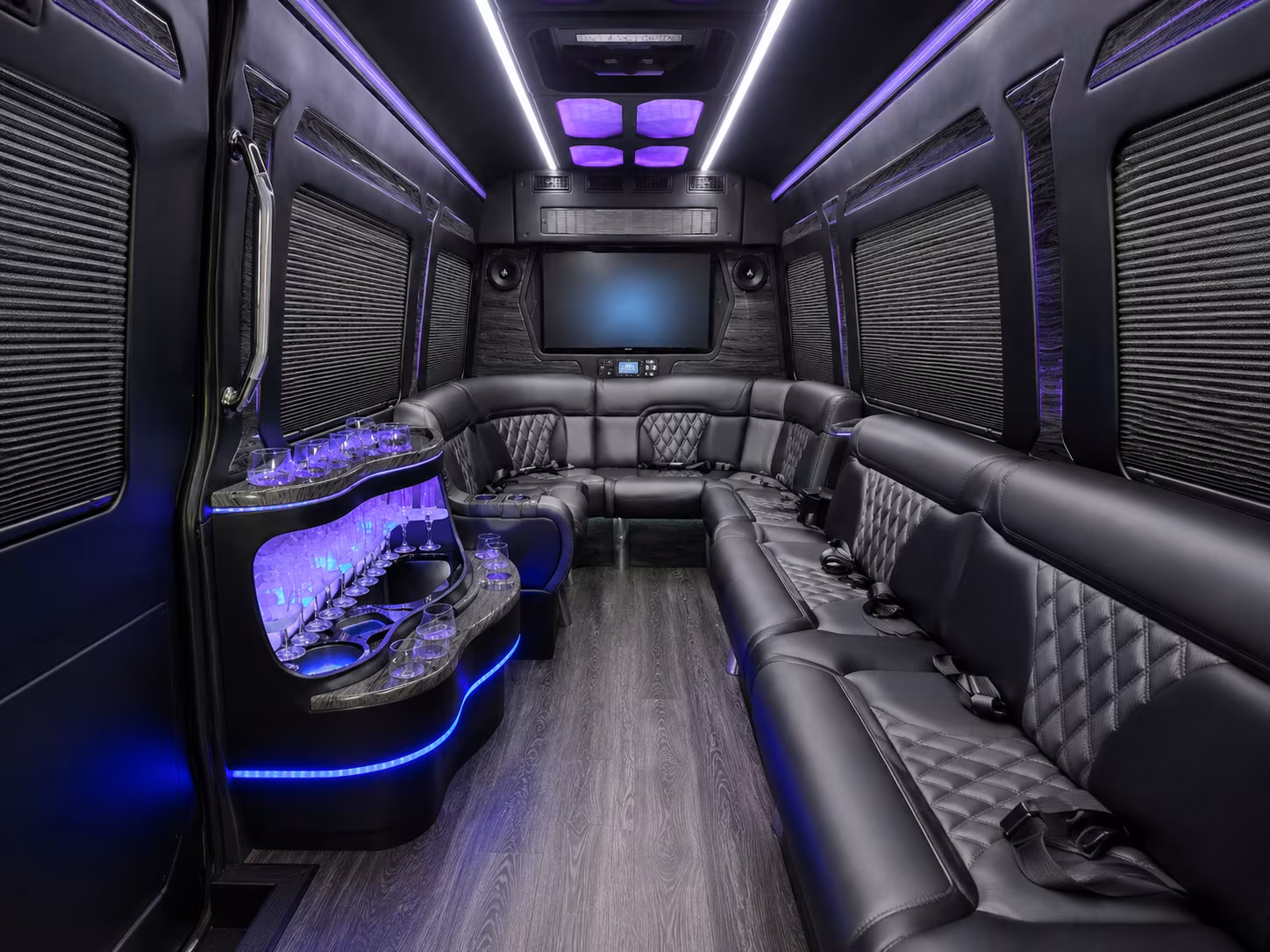 the inland empire s i 10 and i 15 traffic makes group bus transportation the smart choice