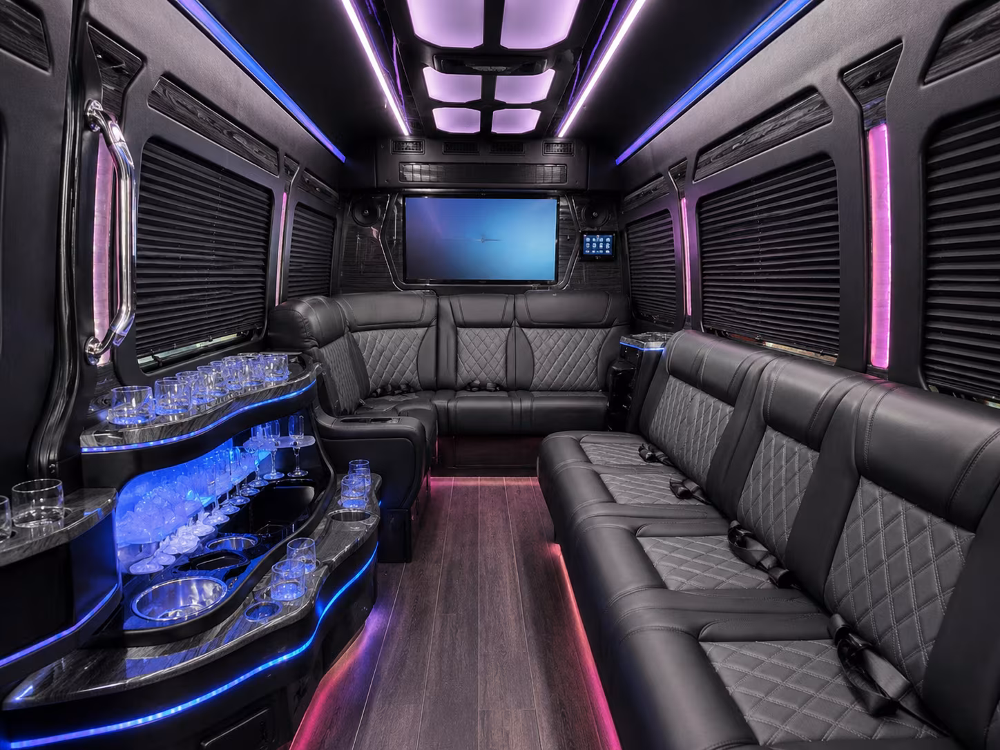 what makes rialtocharterbuscompany com the smart way to book rialto event transportation
